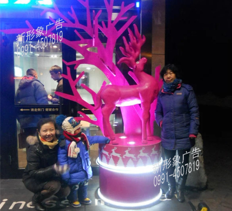 苯板雕刻圣诞鹿