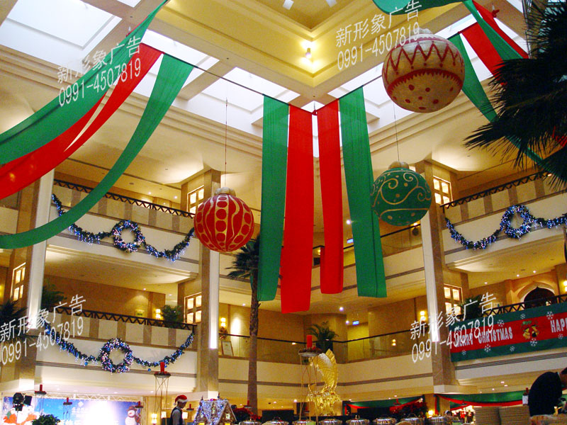 酒店节日美陈装饰